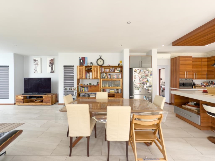 4 Bedroom Property for Sale in Midstream Ridge Gauteng