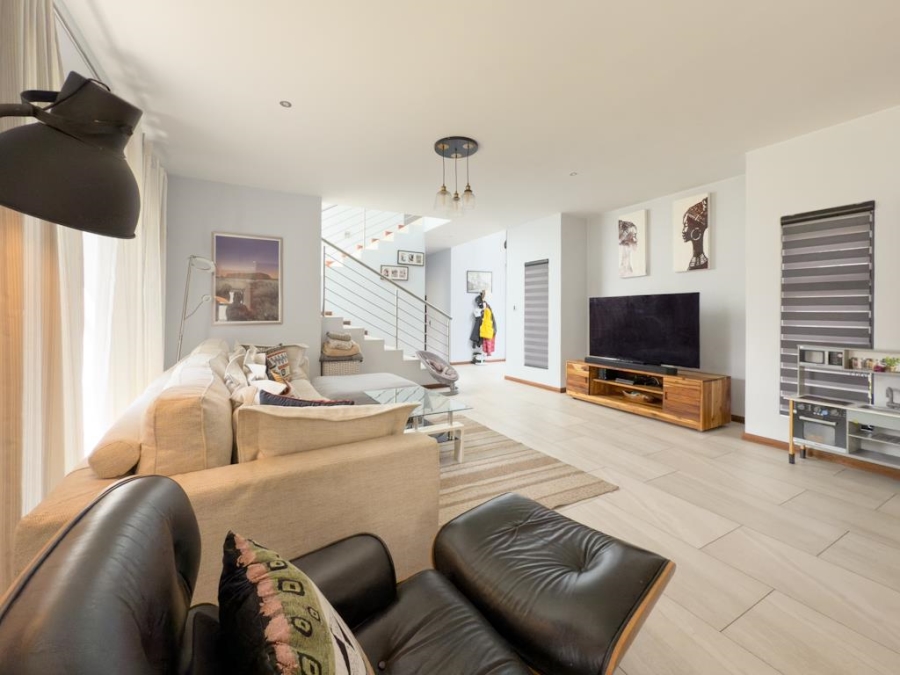 4 Bedroom Property for Sale in Midstream Ridge Gauteng