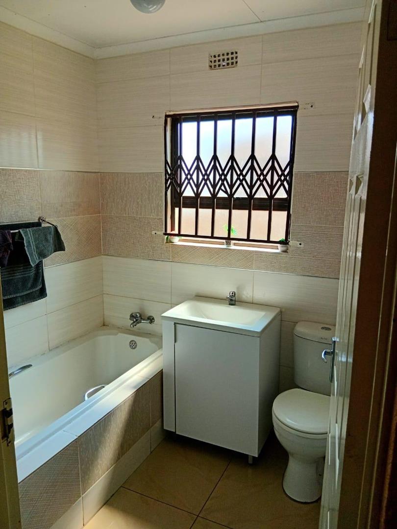 2 Bedroom Property for Sale in Alliance Gauteng
