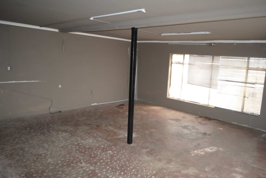 3 Bedroom Property for Sale in Nelsonia Gauteng