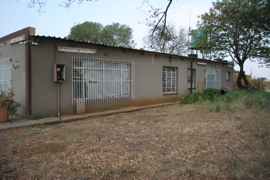 3 Bedroom Property for Sale in Nelsonia Gauteng