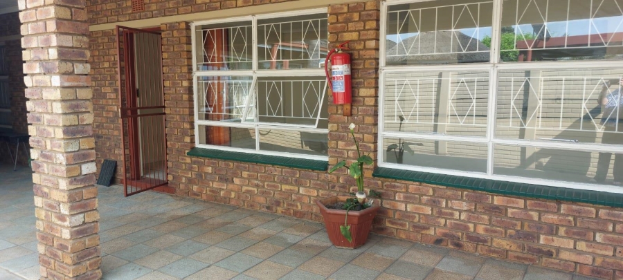 1 Bedroom Property for Sale in Mayberry Park Gauteng