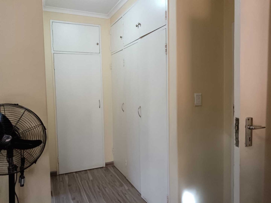 5 Bedroom Property for Sale in Karenpark Gauteng