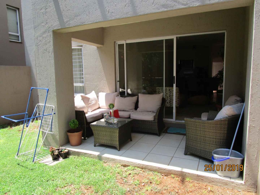 To Let 1 Bedroom Property for Rent in Bryanston Gauteng
