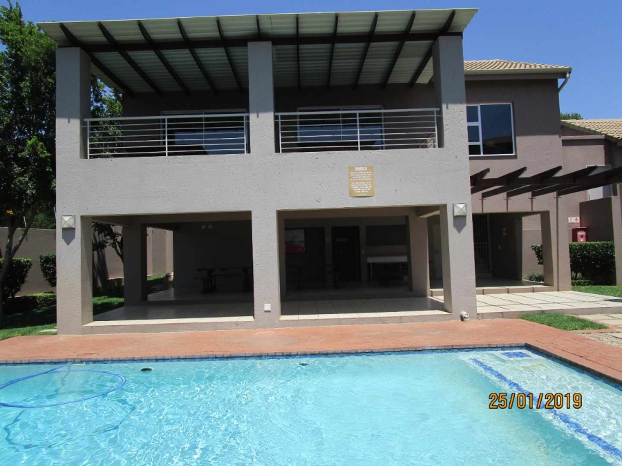 To Let 1 Bedroom Property for Rent in Bryanston Gauteng