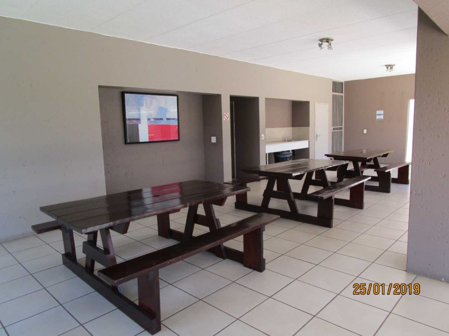 To Let 1 Bedroom Property for Rent in Bryanston Gauteng