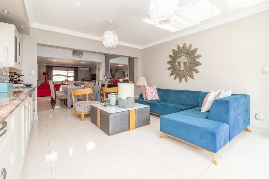 To Let 4 Bedroom Property for Rent in Northcliff Gauteng