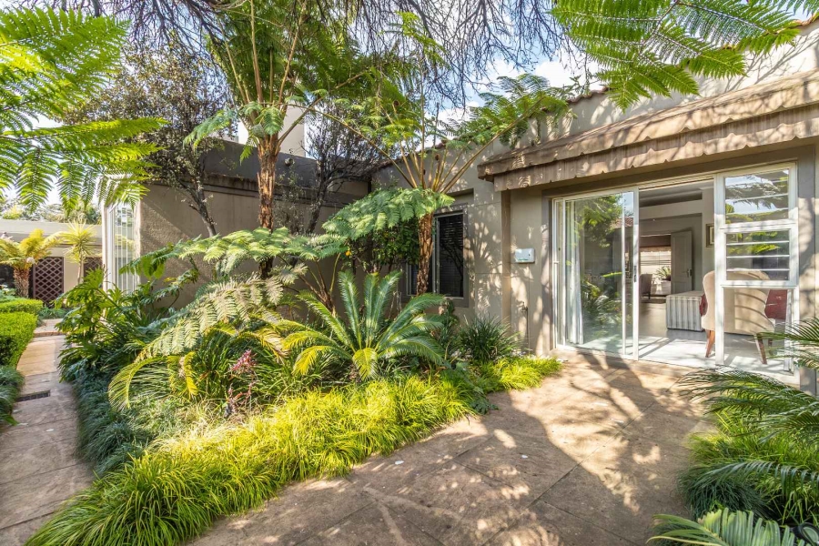 To Let 4 Bedroom Property for Rent in Northcliff Gauteng