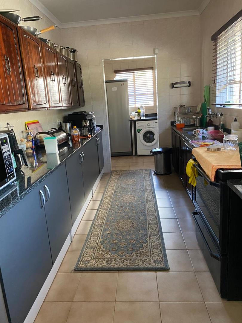 To Let 4 Bedroom Property for Rent in Kelvin Gauteng