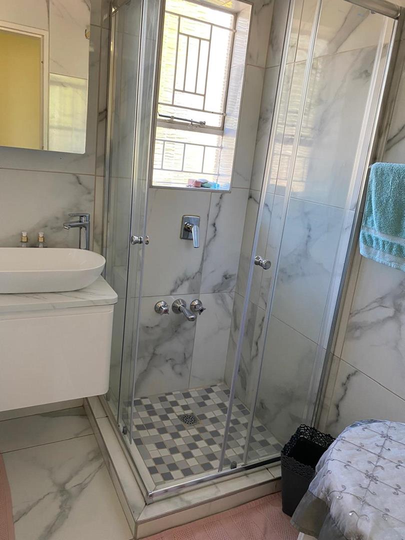 To Let 4 Bedroom Property for Rent in Kelvin Gauteng