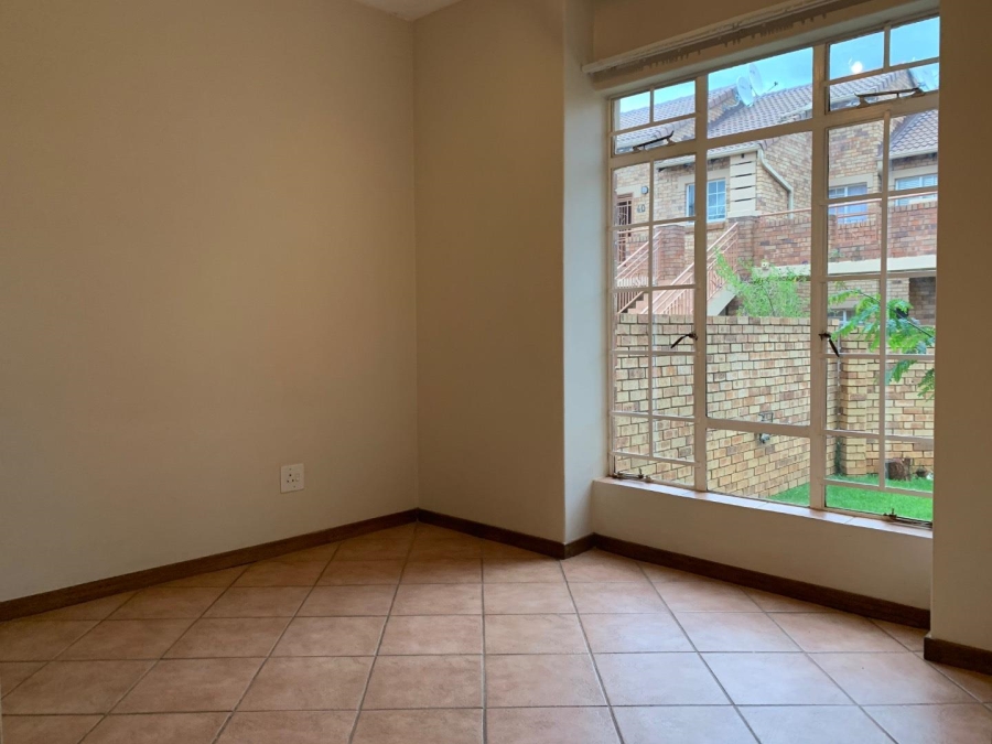 2 Bedroom Property for Sale in Mooikloof Ridge Gauteng