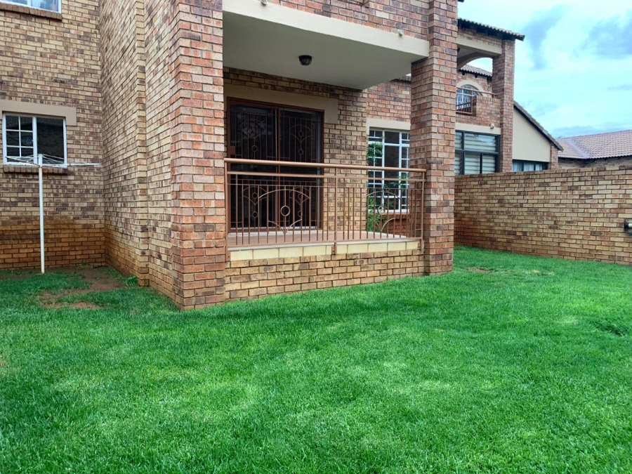 2 Bedroom Property for Sale in Mooikloof Ridge Gauteng