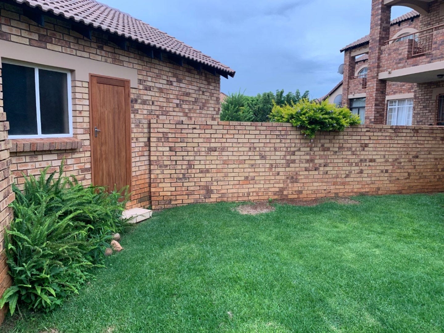 2 Bedroom Property for Sale in Mooikloof Ridge Gauteng