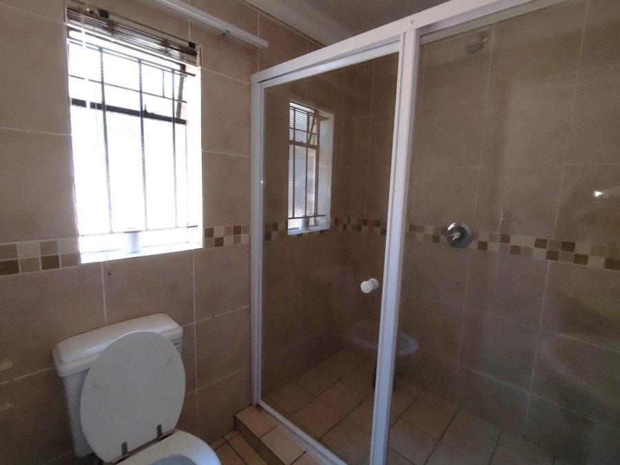 To Let 3 Bedroom Property for Rent in Heuweloord Gauteng