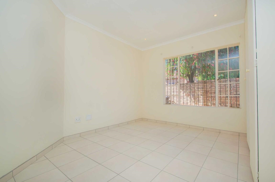 2 Bedroom Property for Sale in Honeydew Ridge Gauteng