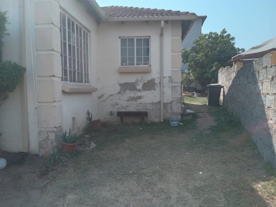 2 Bedroom Property for Sale in Cosmo City Gauteng
