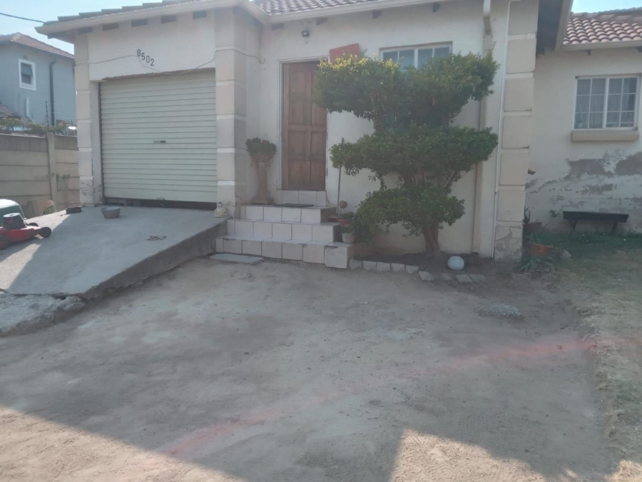 2 Bedroom Property for Sale in Cosmo City Gauteng