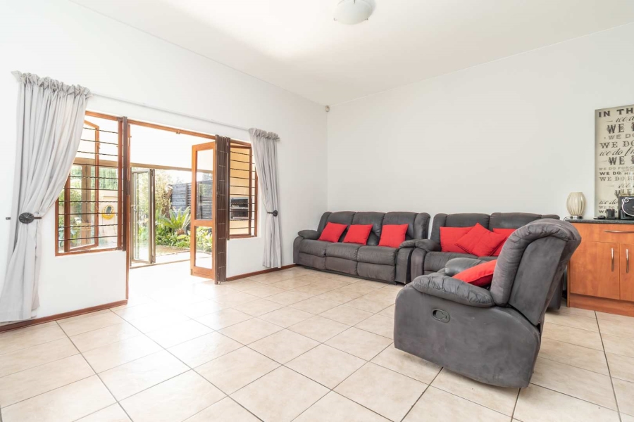 3 Bedroom Property for Sale in Weltevreden Park Gauteng