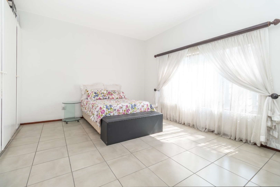 3 Bedroom Property for Sale in Weltevreden Park Gauteng