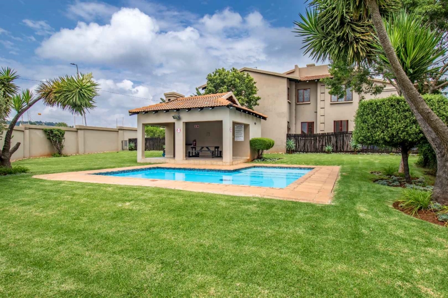 3 Bedroom Property for Sale in Weltevreden Park Gauteng