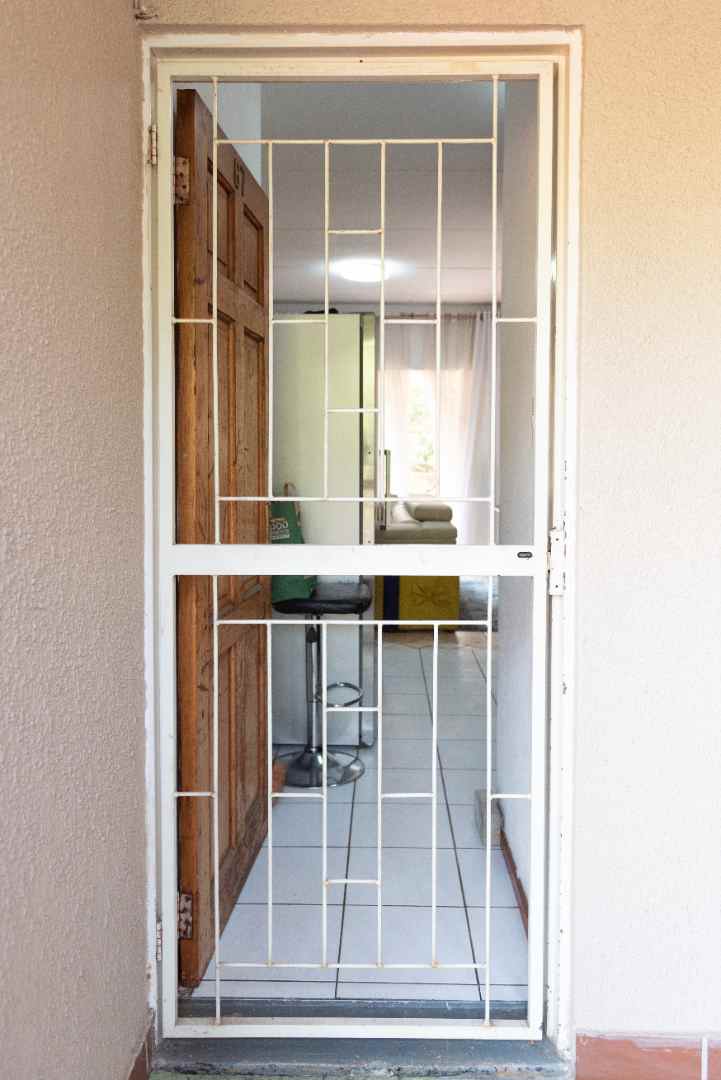 2 Bedroom Property for Sale in Halfway Gardens Gauteng