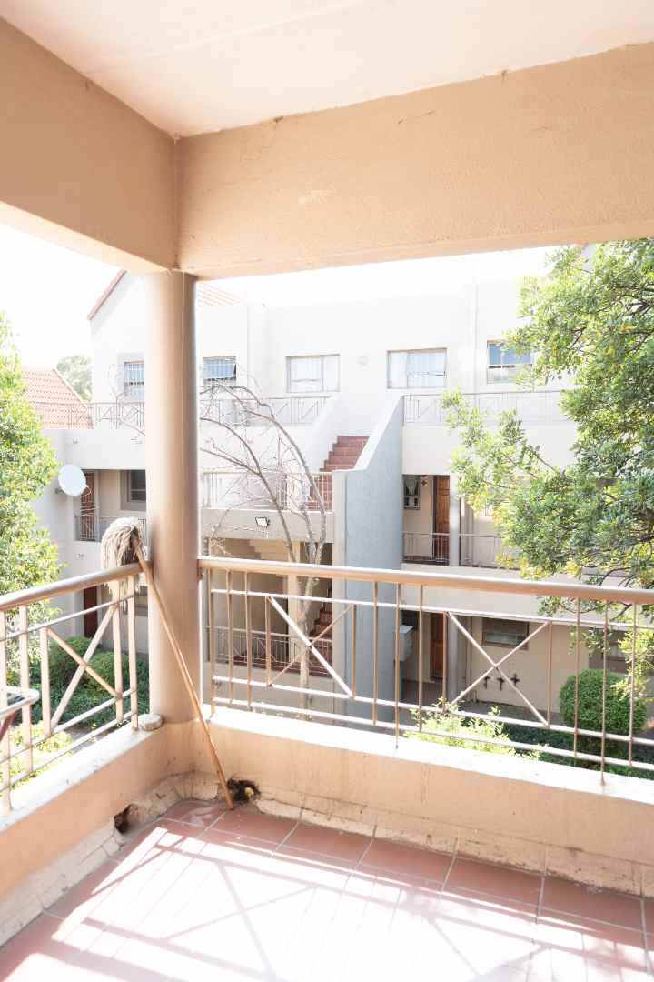2 Bedroom Property for Sale in Halfway Gardens Gauteng
