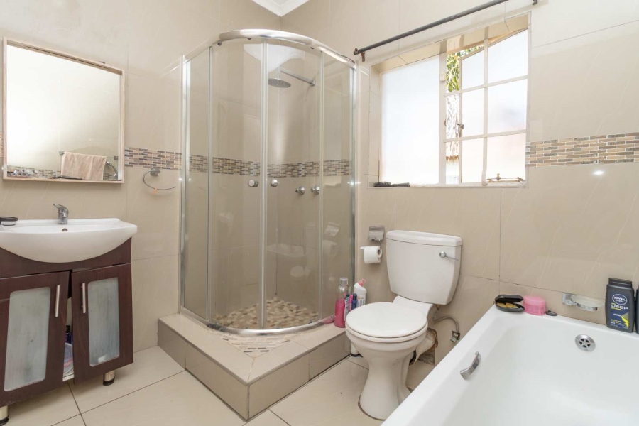 3 Bedroom Property for Sale in North Riding Gauteng