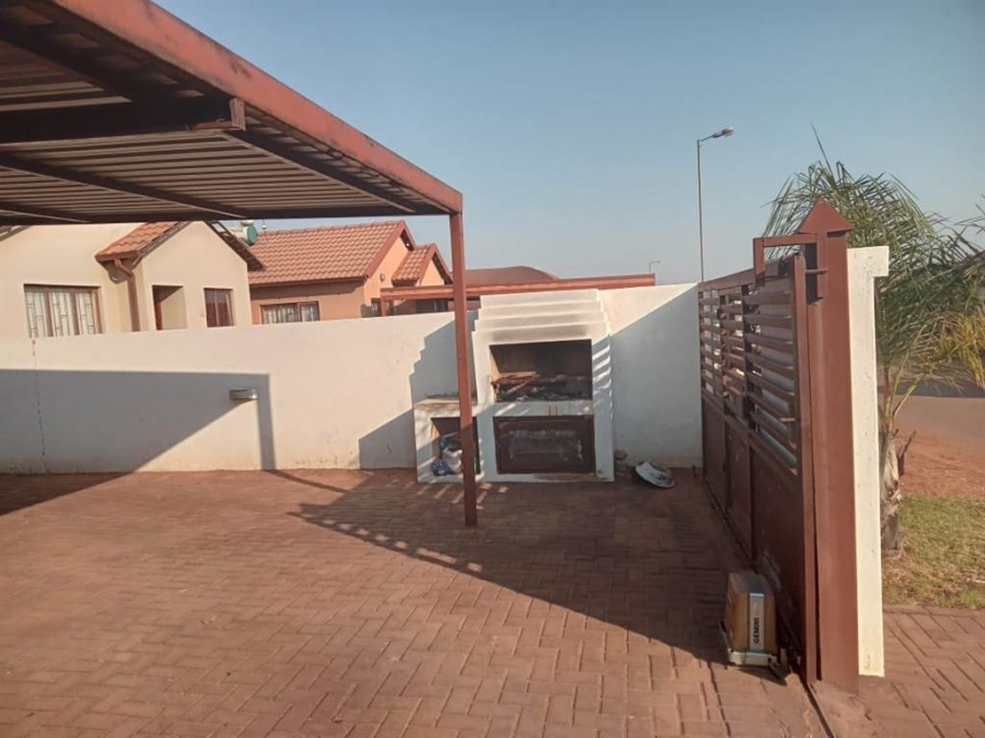3 Bedroom Property for Sale in Soshanguve VV Gauteng