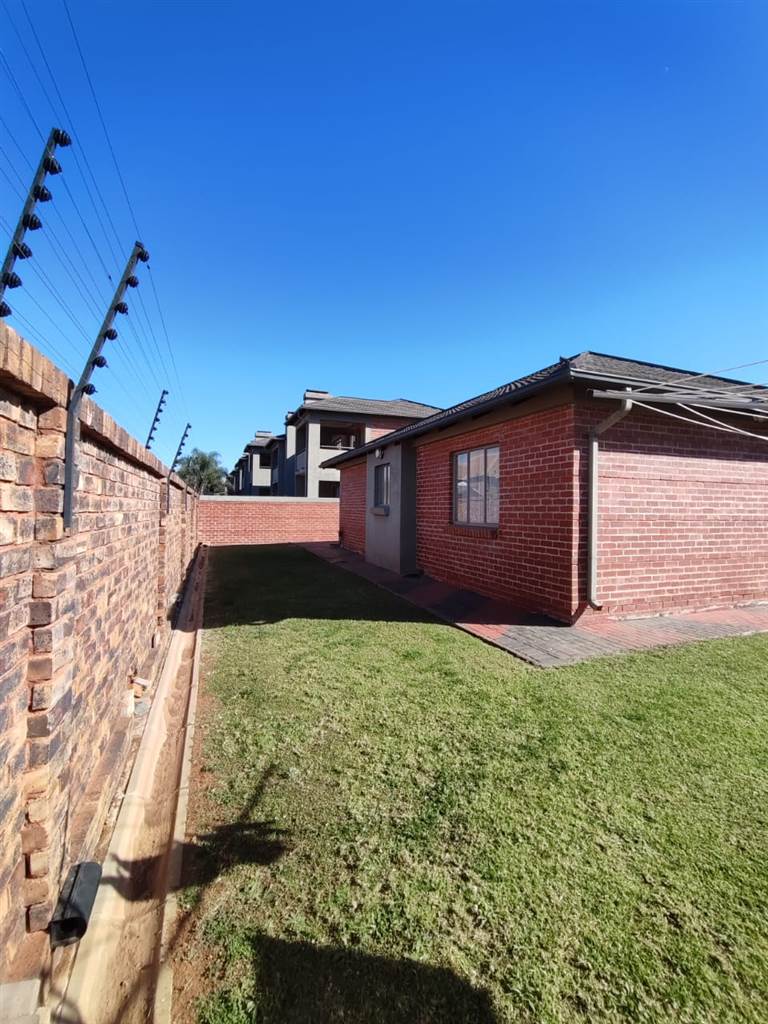 3 Bedroom Property for Sale in Andeon Gauteng