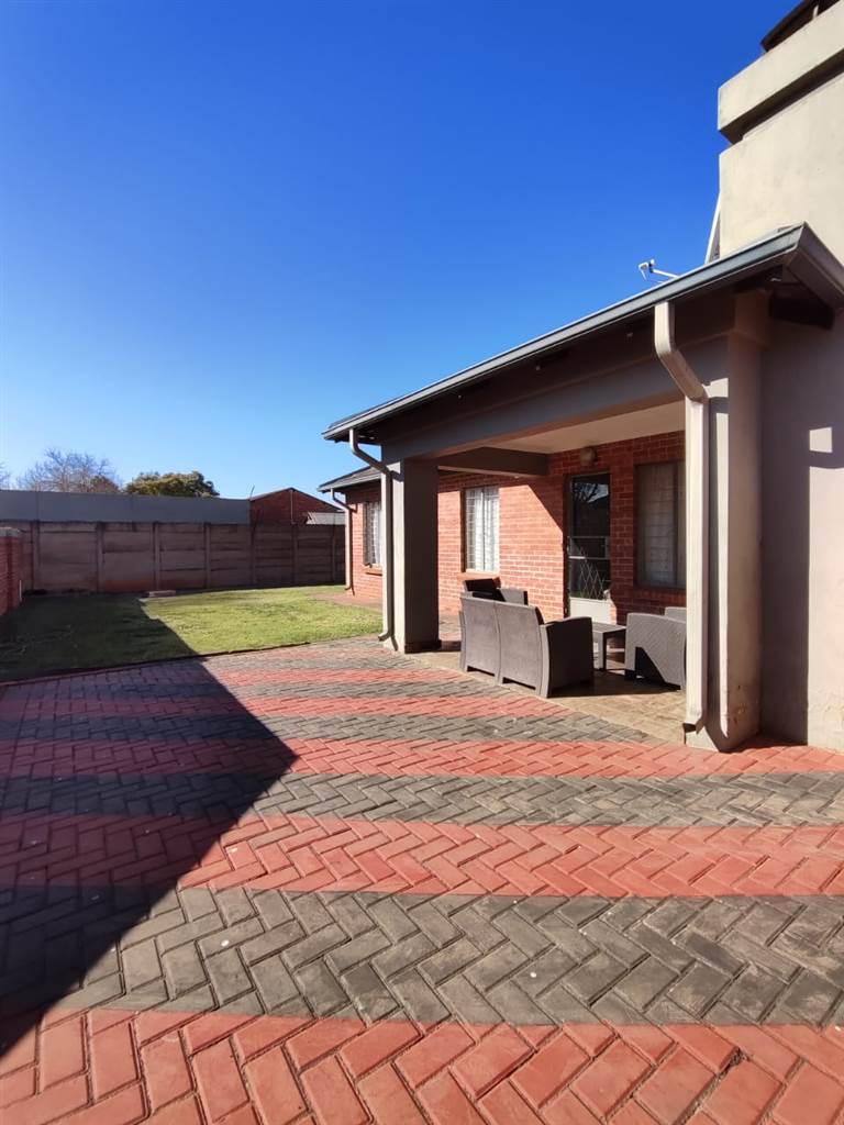 3 Bedroom Property for Sale in Andeon Gauteng
