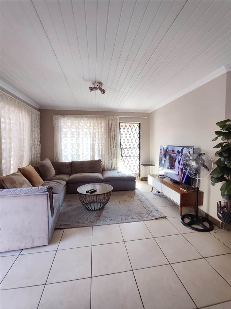 3 Bedroom Property for Sale in Andeon Gauteng