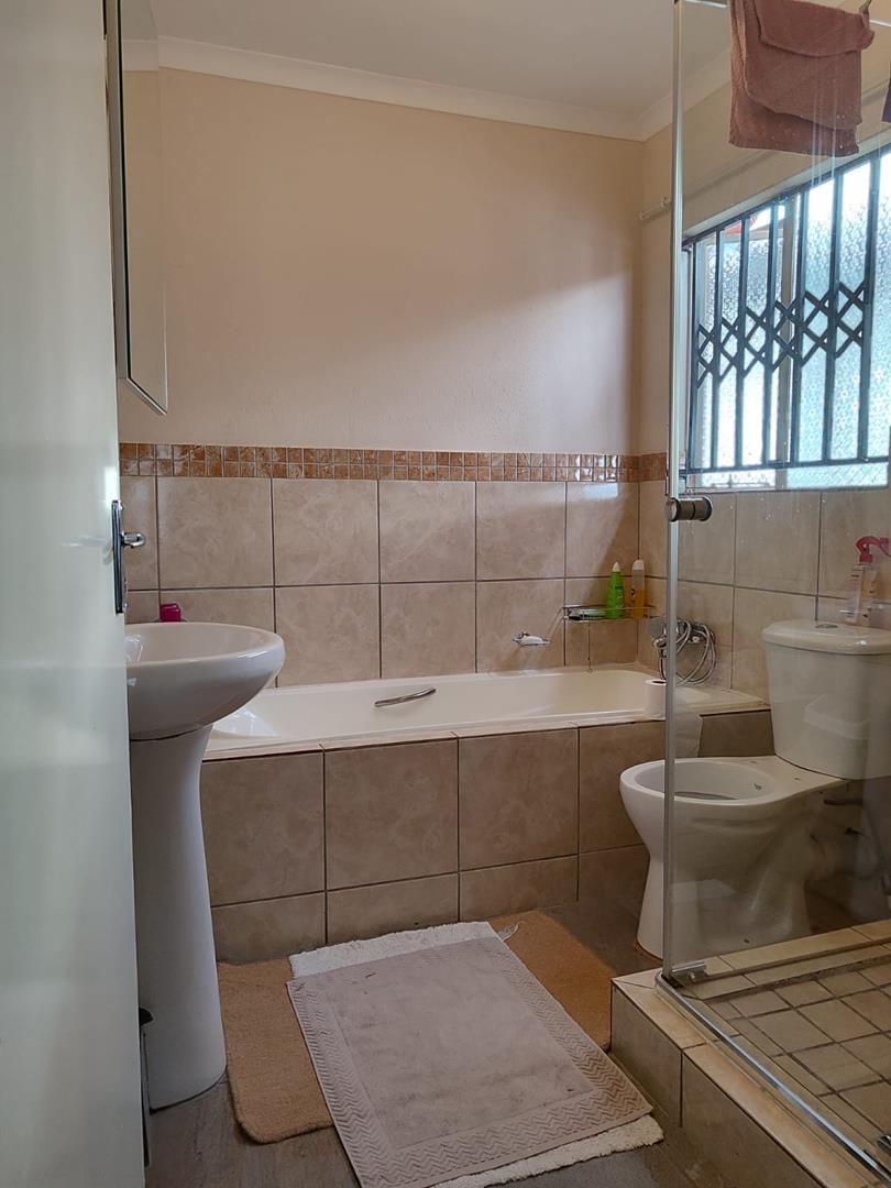 3 Bedroom Property for Sale in Amandasig Gauteng