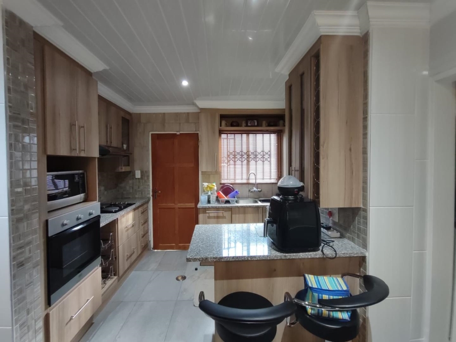 3 Bedroom Property for Sale in Amandasig Gauteng