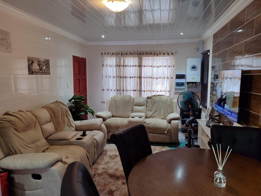 3 Bedroom Property for Sale in Amandasig Gauteng