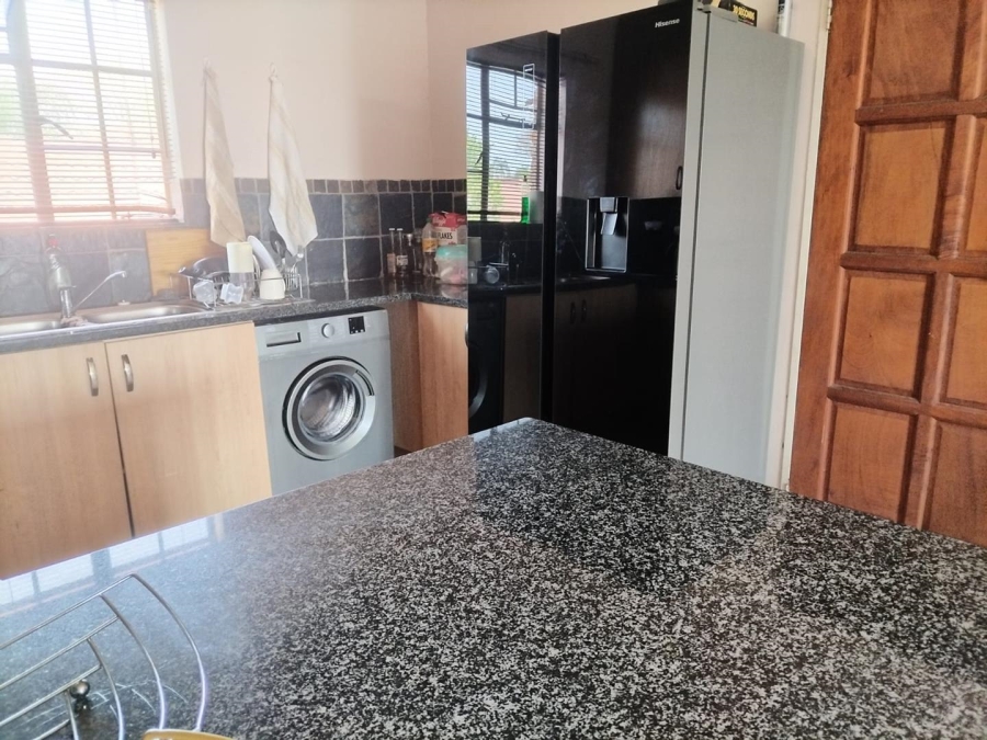 2 Bedroom Property for Sale in Theresa Park Gauteng