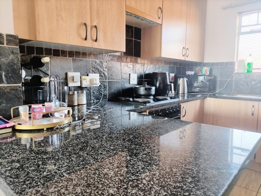 2 Bedroom Property for Sale in Theresa Park Gauteng