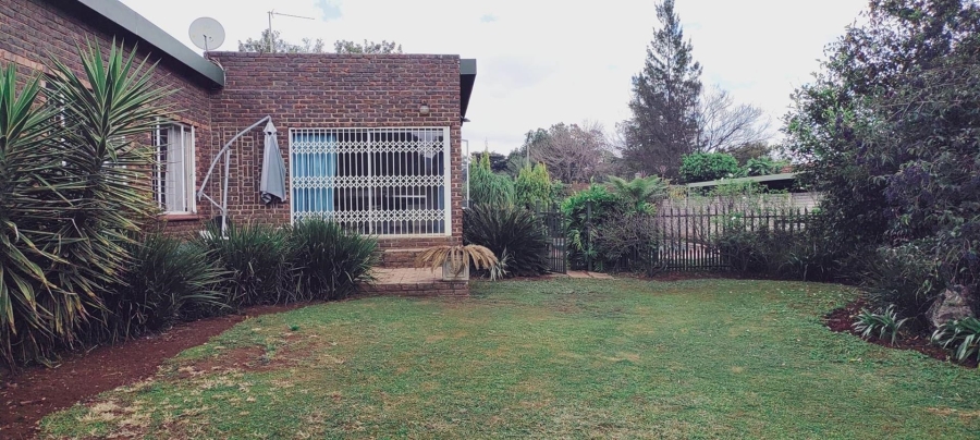 4 Bedroom Property for Sale in Wierdapark Gauteng