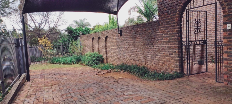 4 Bedroom Property for Sale in Wierdapark Gauteng