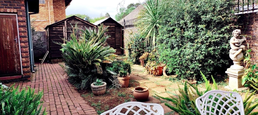 4 Bedroom Property for Sale in Wierdapark Gauteng