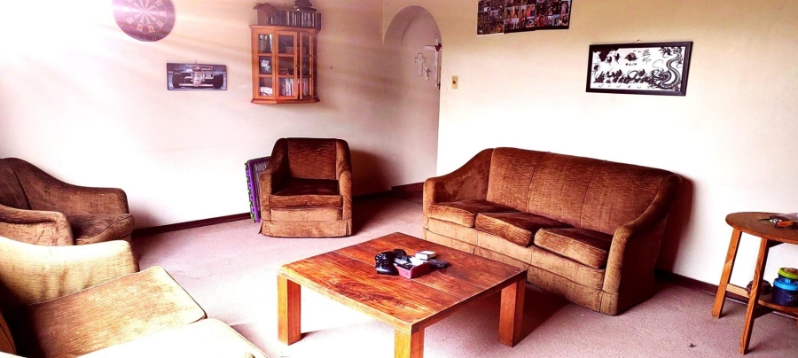 4 Bedroom Property for Sale in Wierdapark Gauteng