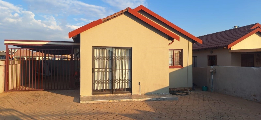 3 Bedroom Property for Sale in Soshanguve VV Gauteng
