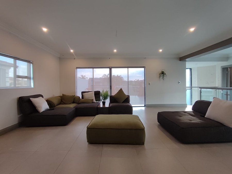 6 Bedroom Property for Sale in Heuwelsig Estate Gauteng