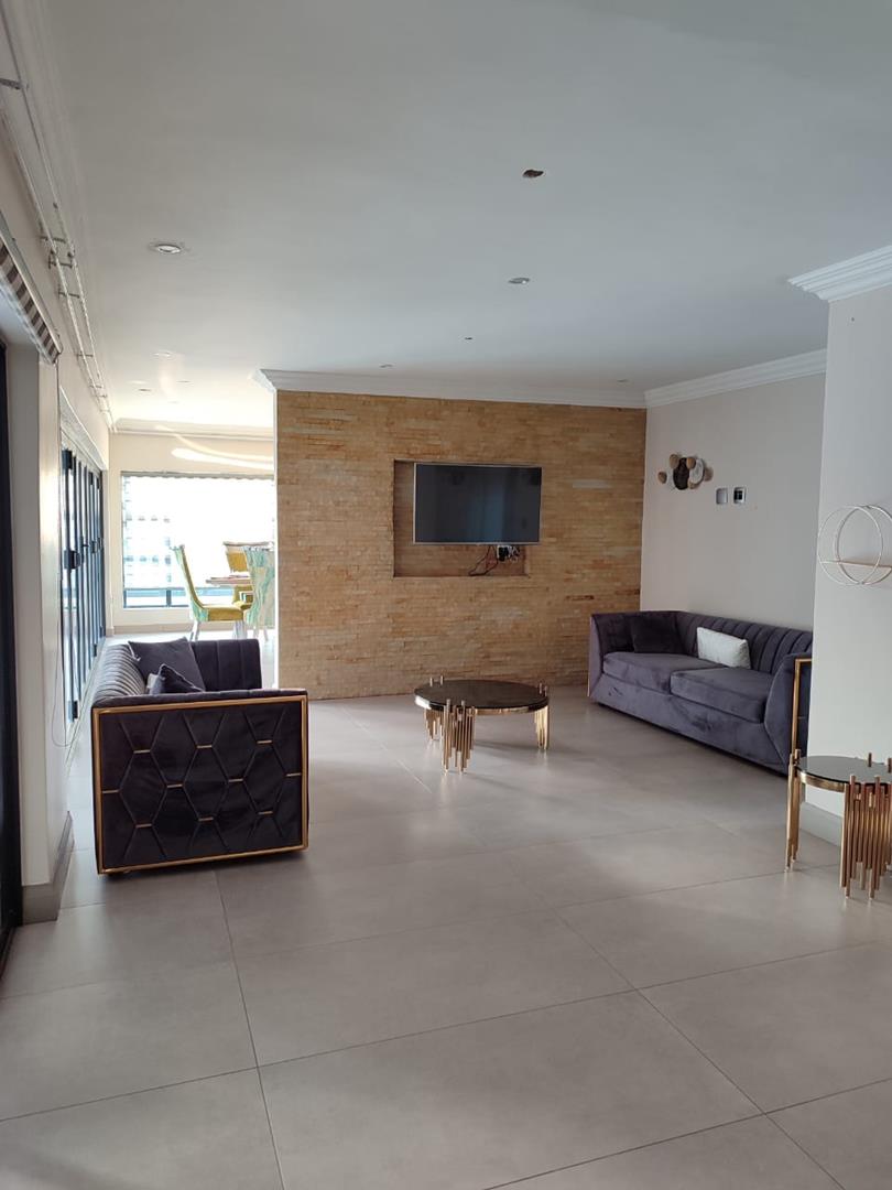 6 Bedroom Property for Sale in Heuwelsig Estate Gauteng