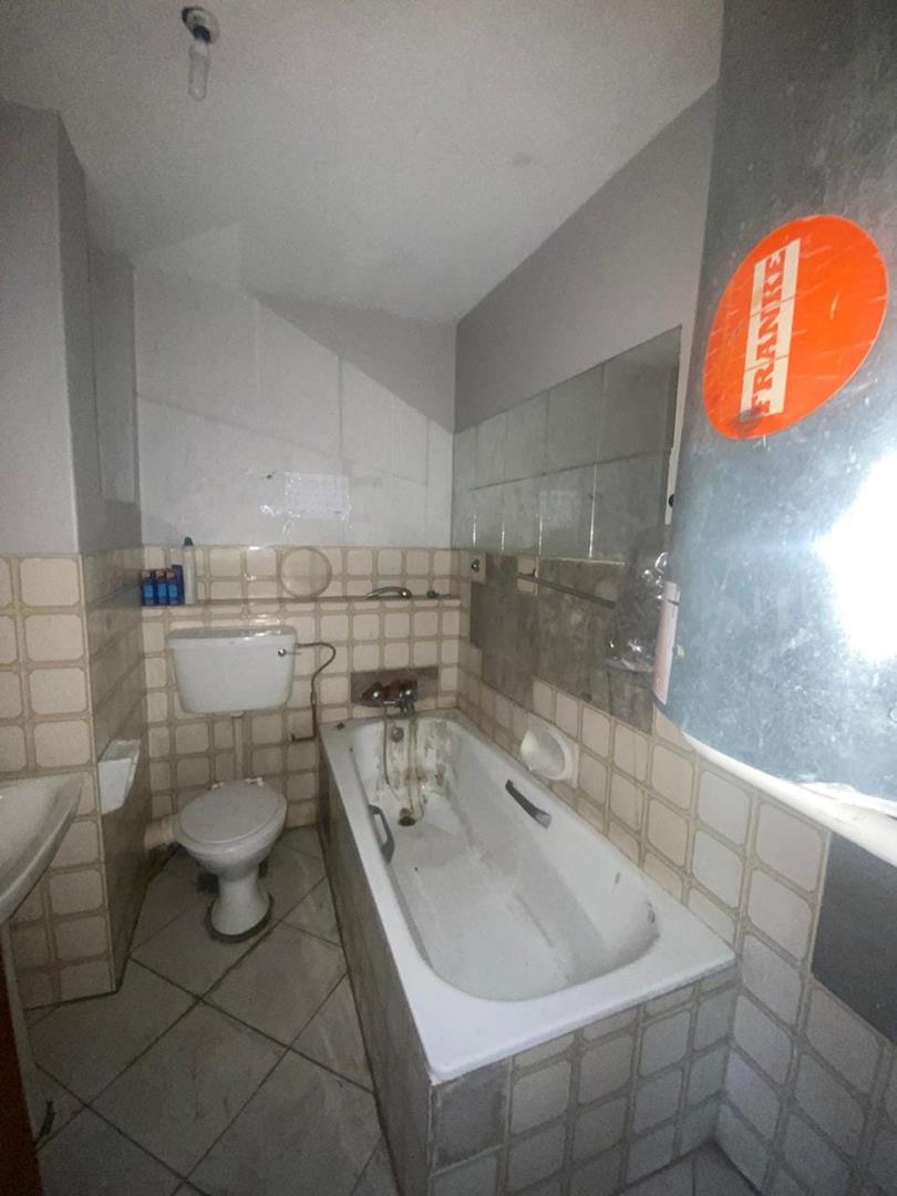 2 Bedroom Property for Sale in Pretoria Central Gauteng