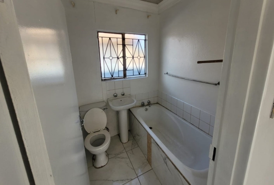 1 Bedroom Property for Sale in Soshanguve XX Gauteng