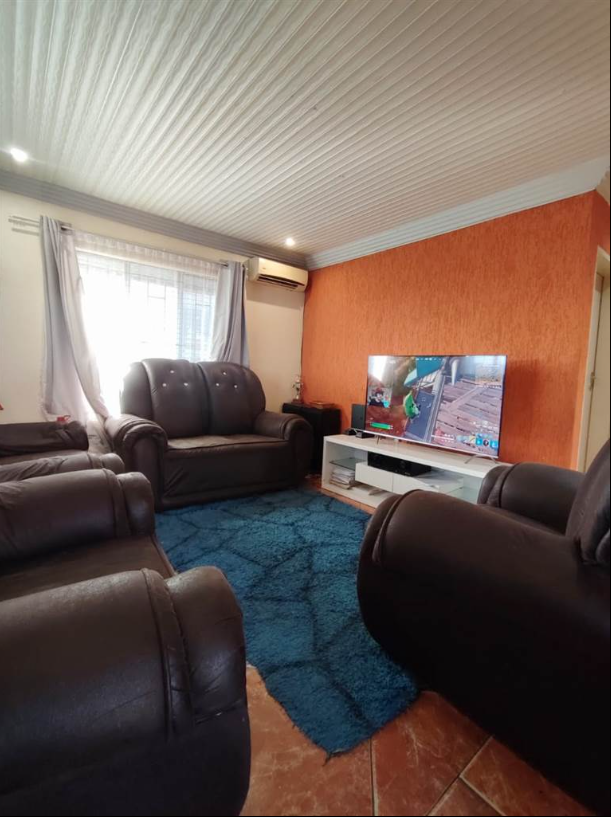 2 Bedroom Property for Sale in Soshanguve VV Gauteng