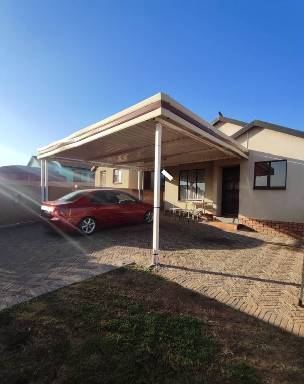 2 Bedroom Property for Sale in Soshanguve VV Gauteng