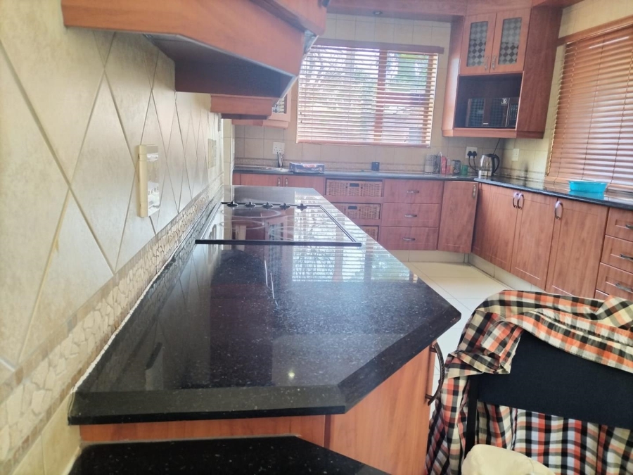 5 Bedroom Property for Sale in Ninapark Gauteng