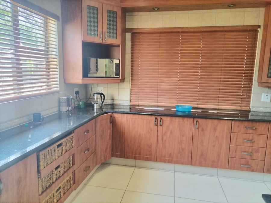 5 Bedroom Property for Sale in Ninapark Gauteng