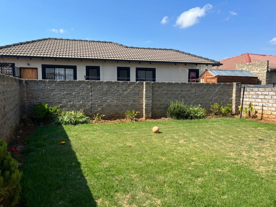 2 Bedroom Property for Sale in Elandspoort Gauteng